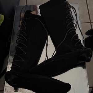 Women's Lace-Up Knee-High Boots — Black Suede Style